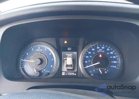 2015 Toyota Sienna Xle 8 Passenger z USA, uszkodzony, nr VIN 5TDYK3DC4FS605793